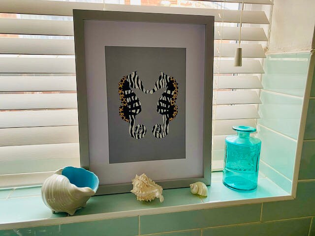 Seahorse Print -Zebra Print Grey